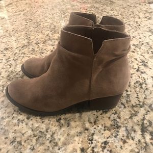 Jessica Simpson Dalisa Booties